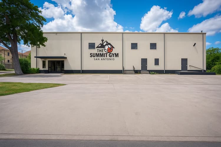 Summit Gym SA