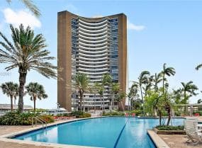 Palm Bay Condos and Tower pickleball court