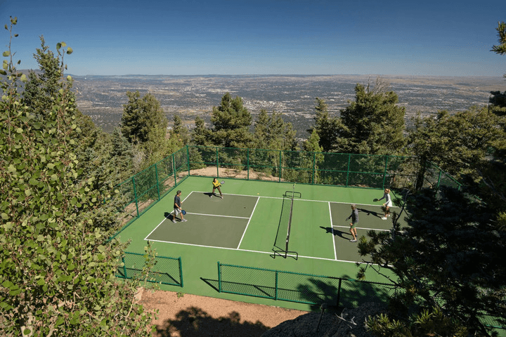 The Broadmoor Club
