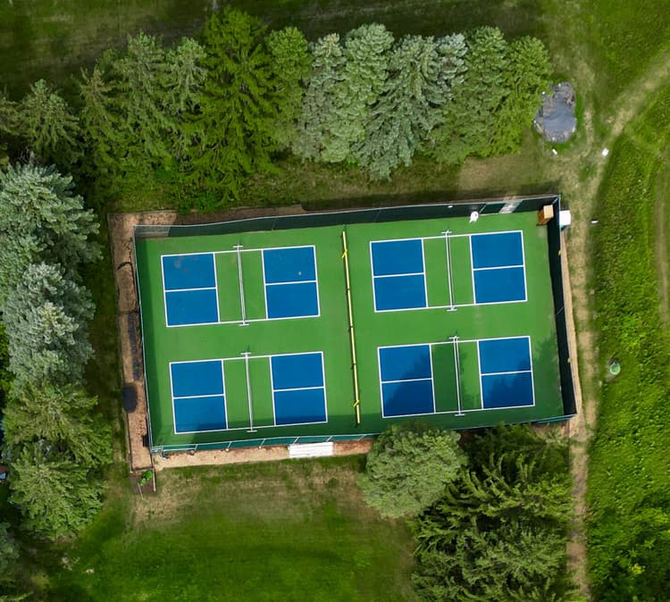 Private Court Rentals at Spruce Hill Farm