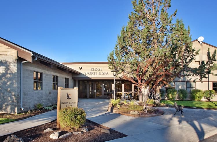 Lakeside Sport Center - Eagle Crest Resort
