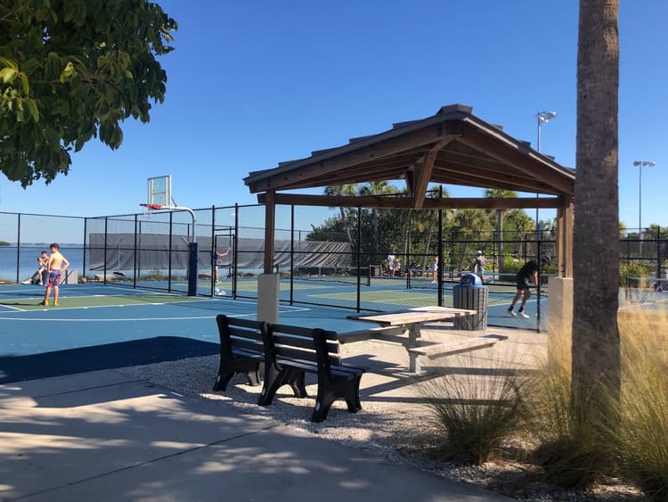 Bayfront Park Recreation Center