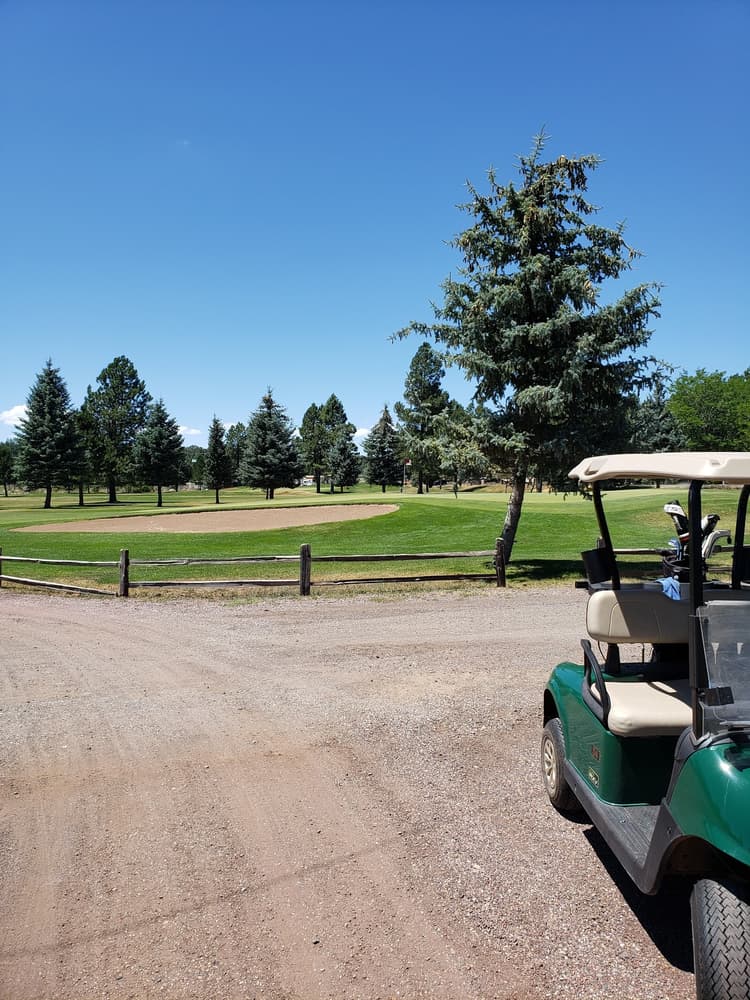 Pinewood Country Club