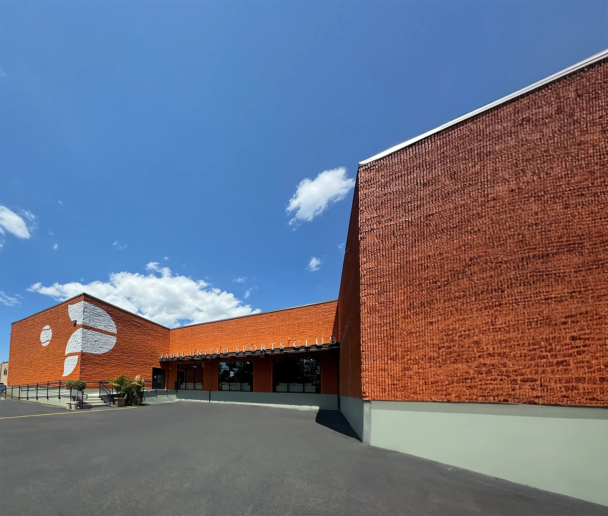 Padel United Sports Club pickleball court