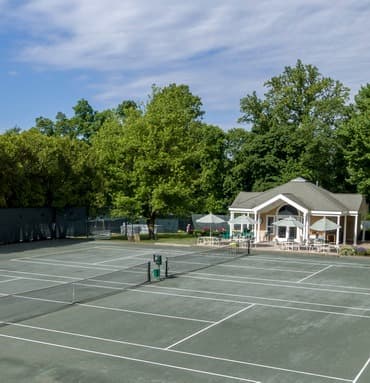 Old Oaks Country Club pickleball court