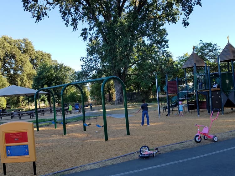 Oak Manor Park