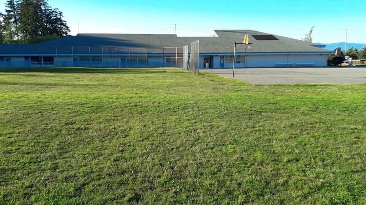 Mount Erie Elementary