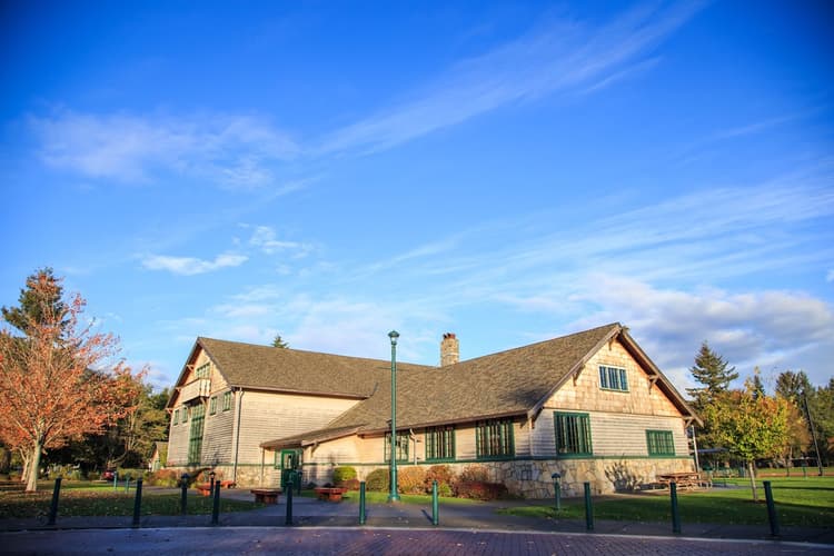 Si View Community Center